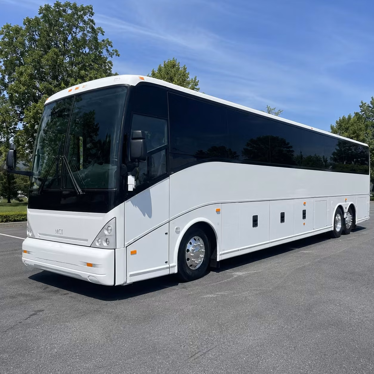 bus rental options for independence trips