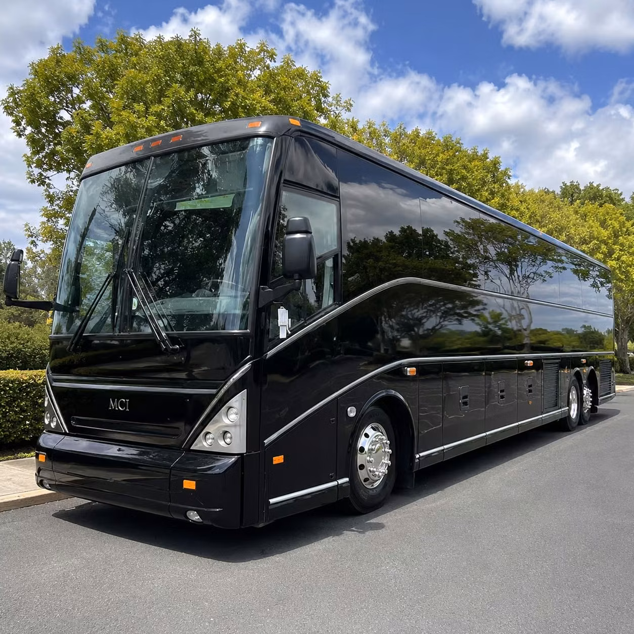 corporate shuttle services for independence employees and commuters