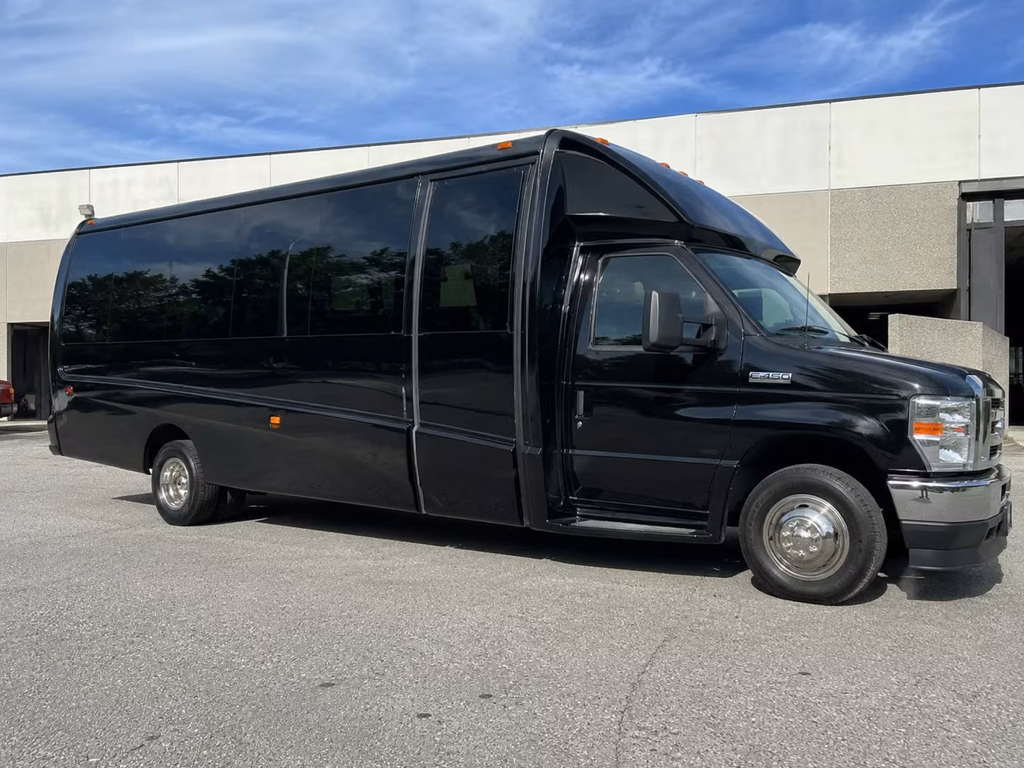 independence airport transportation
