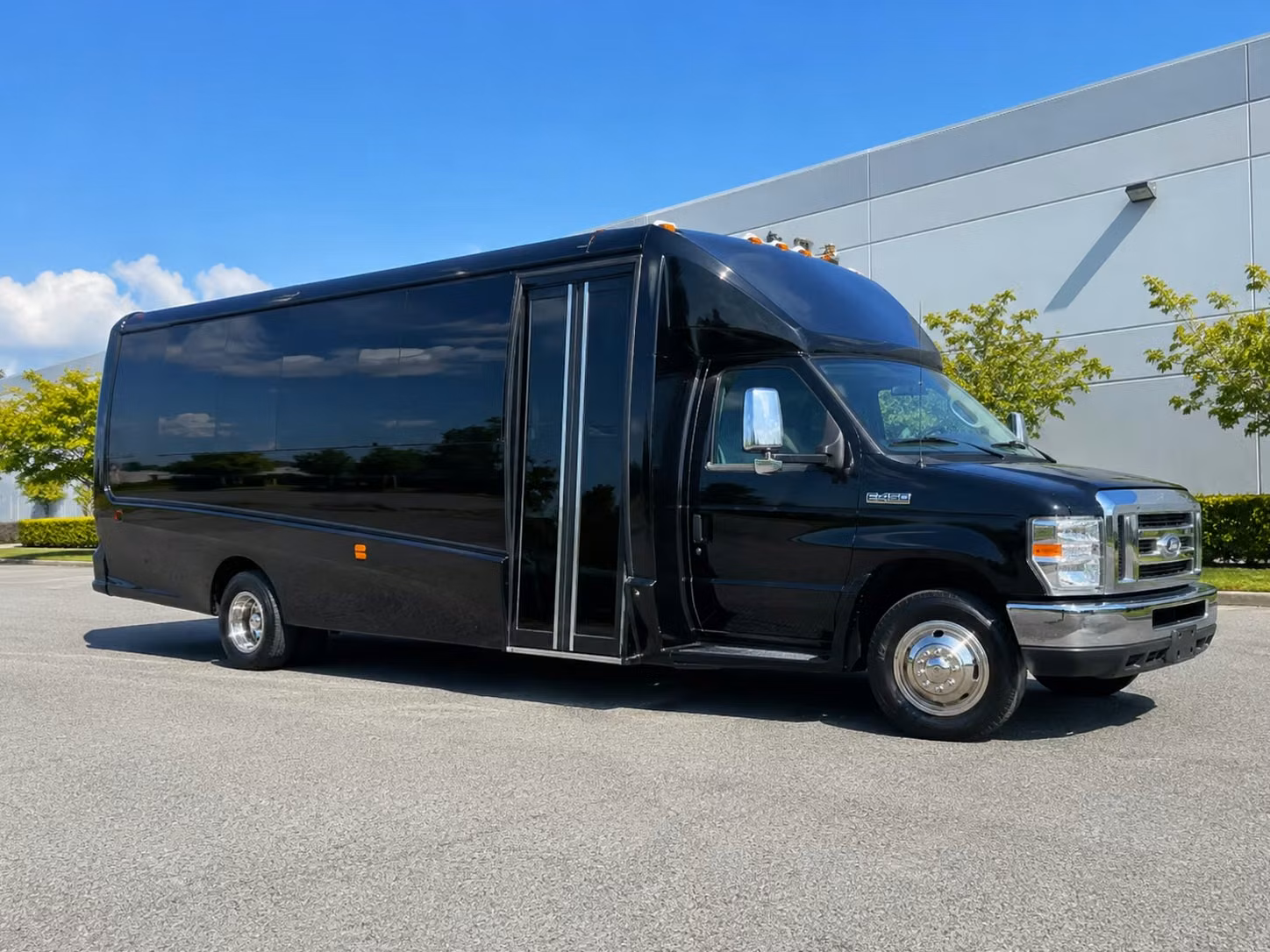 independence party bus rental