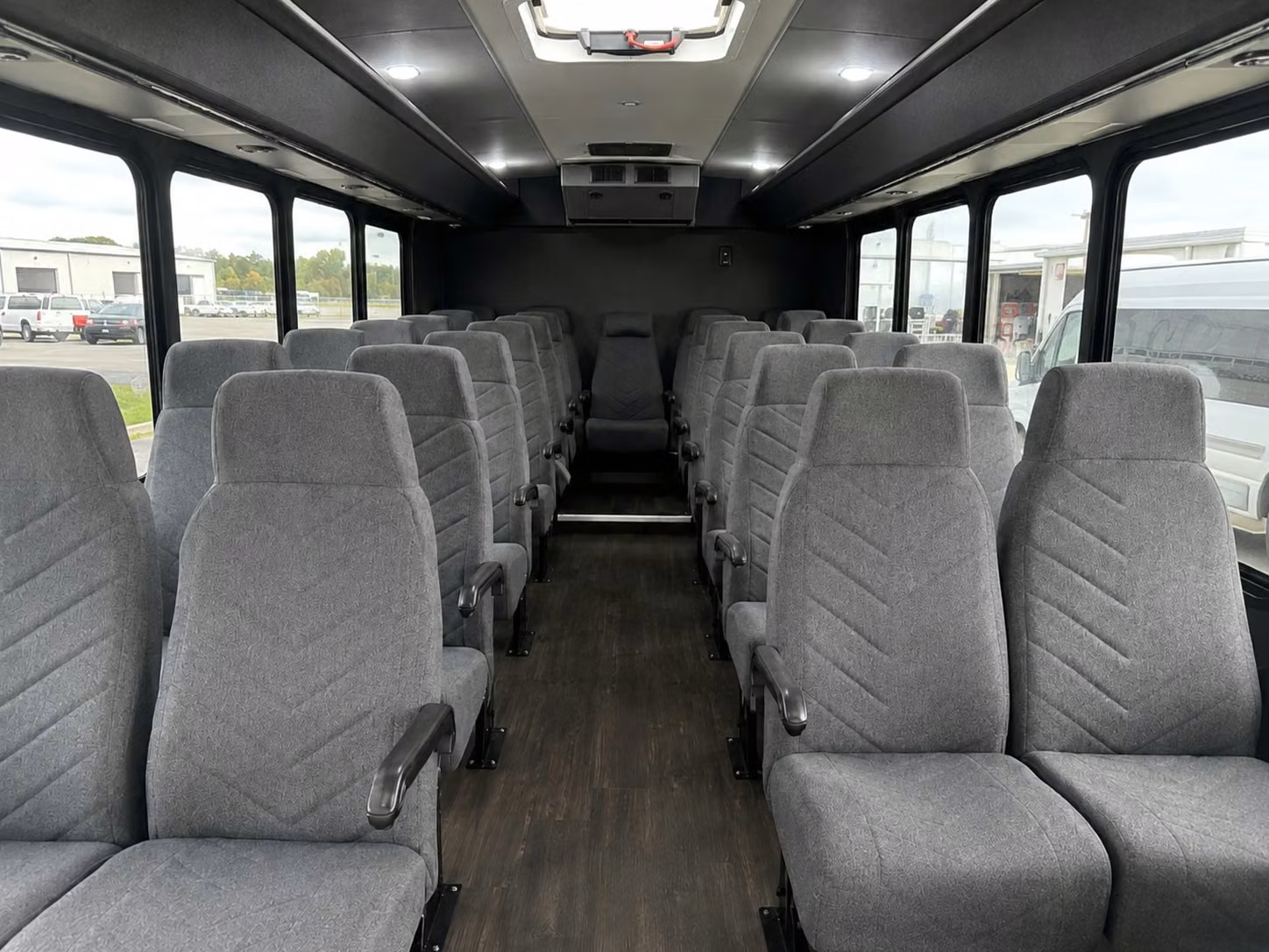minibus rentals for smaller independence prom groups who want privacy
